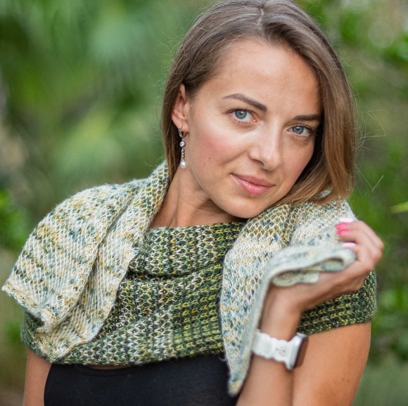 Hand Crafted OOAK Avantgarde Classy Elegant Wool Silk White Green Knit Scarf